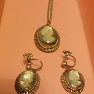 Vintage Opal Shell Handcarved Gold Cameo Jewelry Set